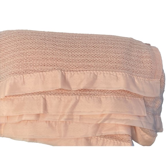 J. C. Penney Bedding Vintage Twin Blanket Satin Edge Peach Pink Jc